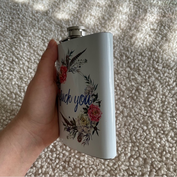 Stainless steel 8oz flask - Picture 2 of 7